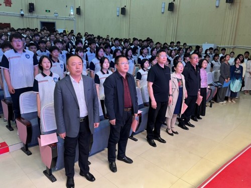 青春之声诵百年薪火 文化自信铸时代新人 ——丰润职教中心举行纪念“五四”运动106周年暨第二届经典诗词诵读大赛